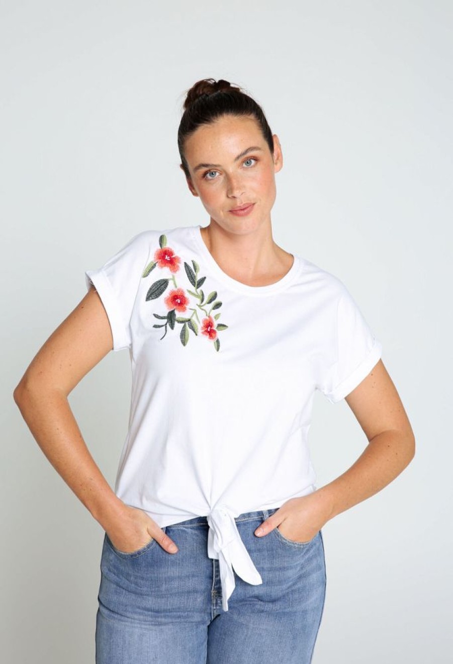 Kleding Cassis | Effen T-Shirt Met Geborduurde Bloemen En Knoop Onderaan Wit