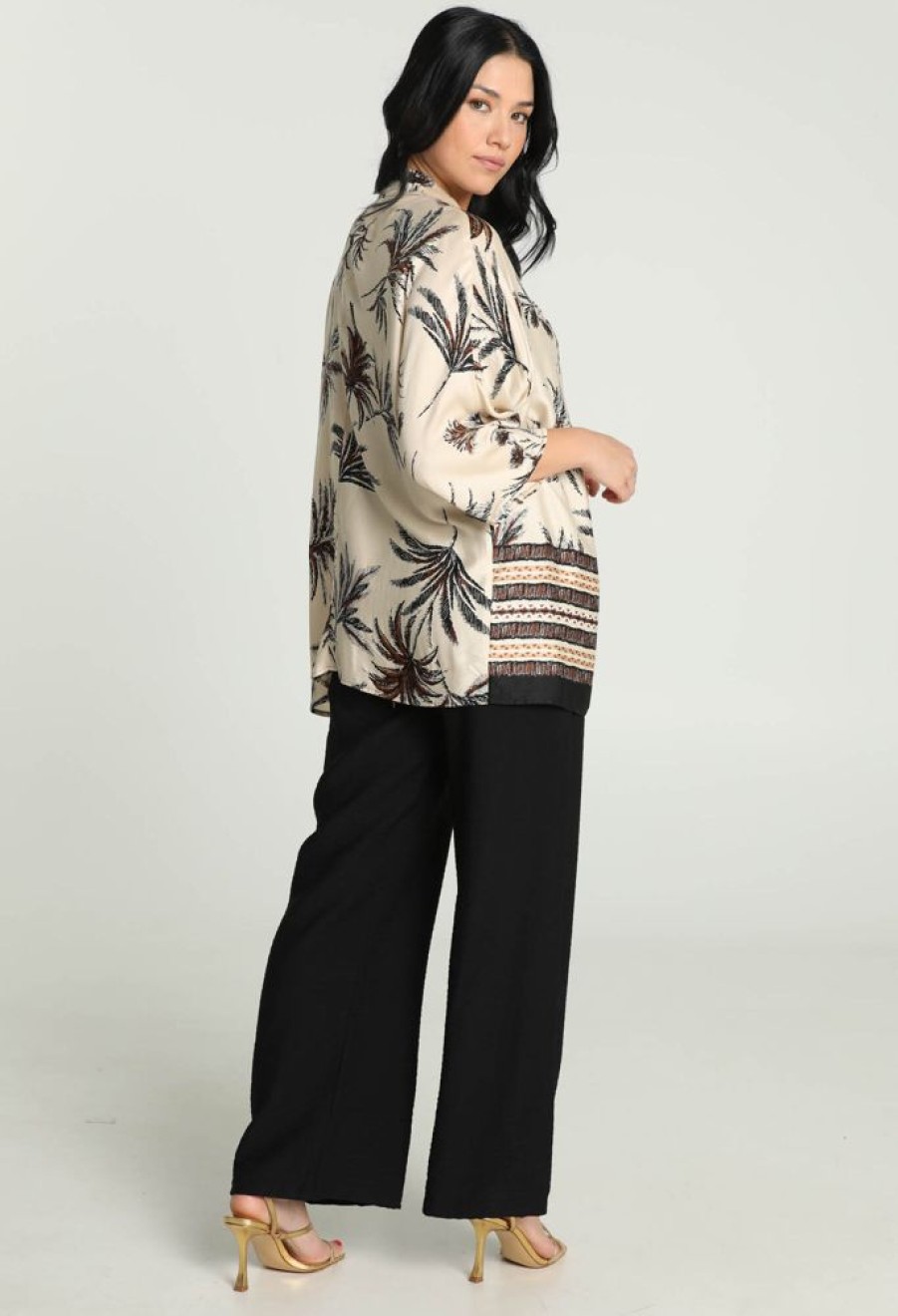 Kleding Cassis | Halflange, Open Kimono In Viscose Met Safariprint Ecru