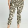 Kleding Cassis | Slim 7/8-Broek In Bengaline Met Palmboommotief Ecru