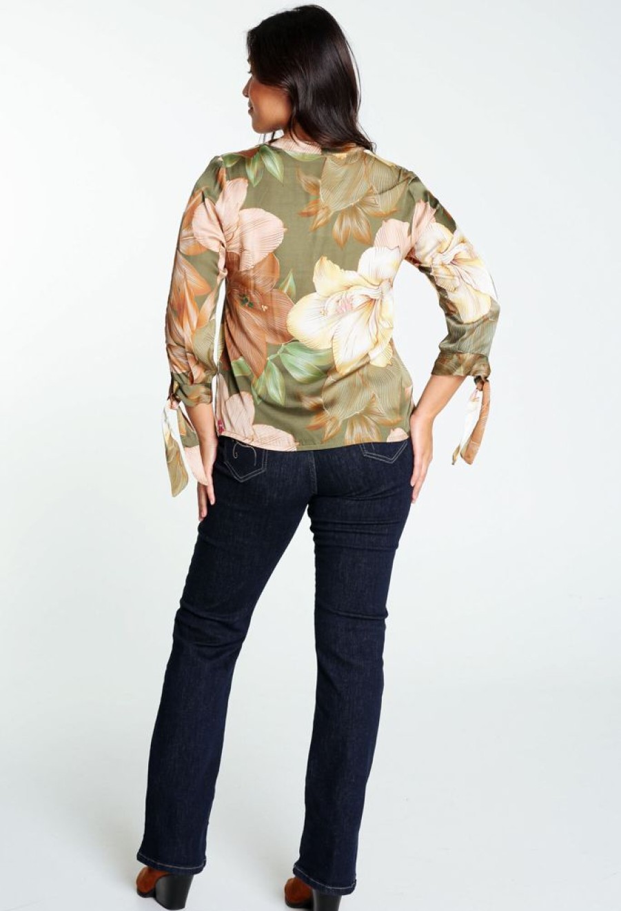 Kleding Cassis | Blouse In Viscose Bedrukt Met Grote Bloemen Kaki