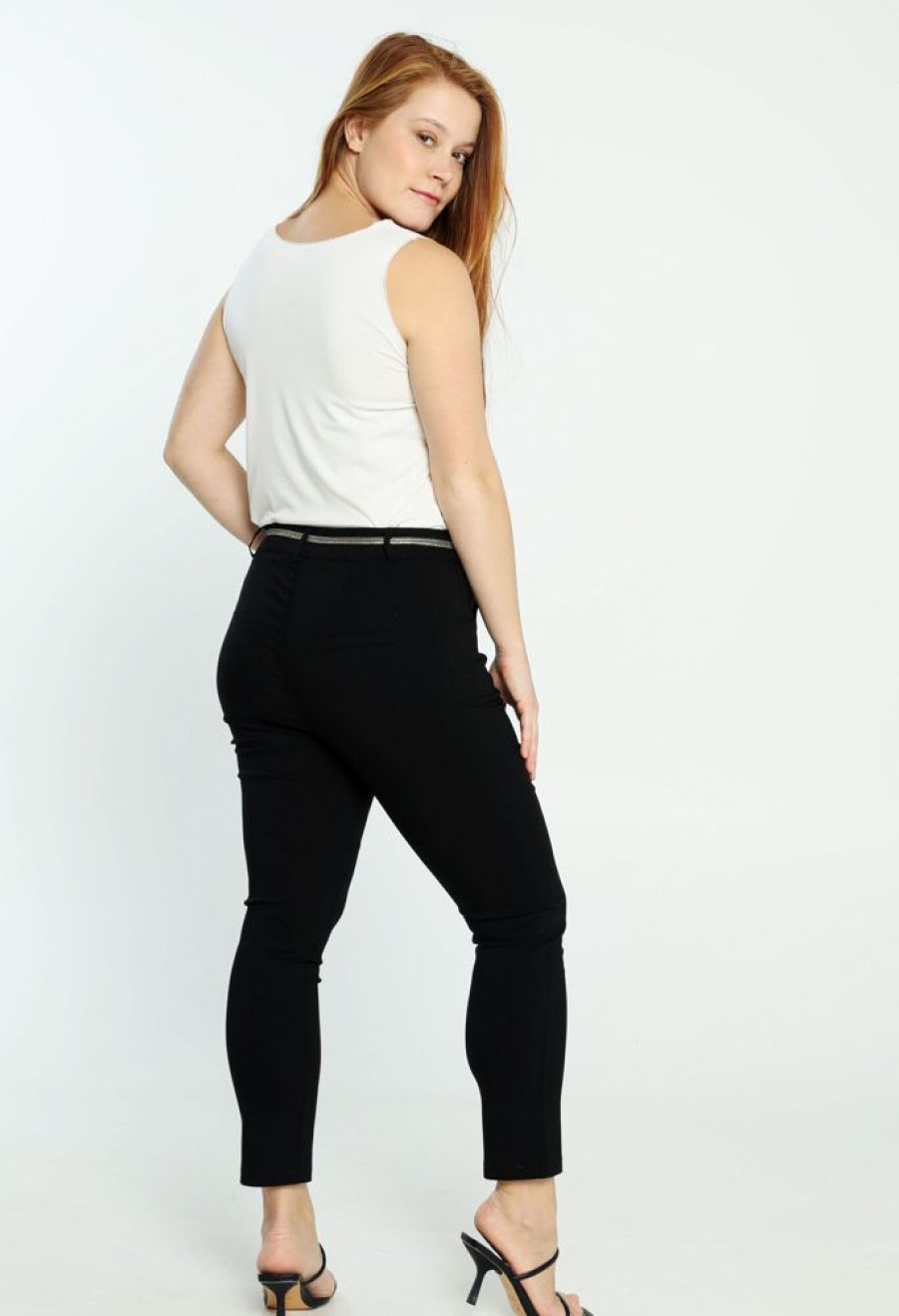 Kleding Cassis | Effen Slim Broek In Viscose Met Vlechtdetail In De Taille Zwart