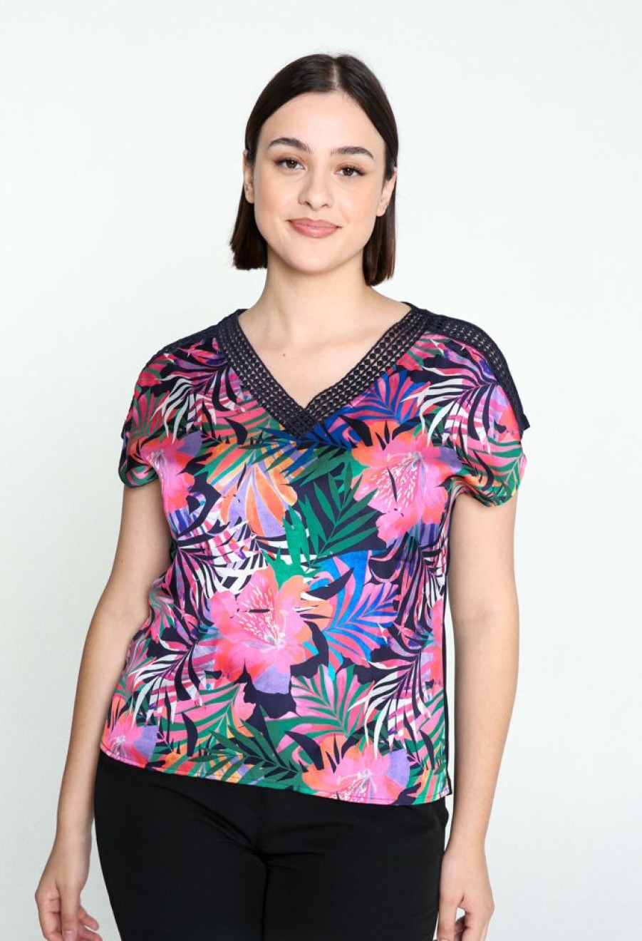 Kleding Cassis | Korte T-Shirt In Twee Stoffen Met Hawai Print En Guipure V-Hals Multicolor